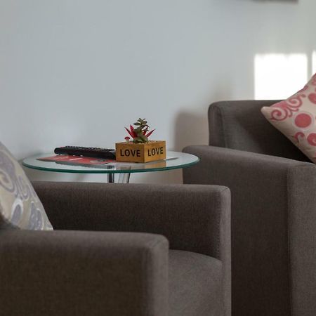 Airport Rest Apartments Belgrád Kültér fotó