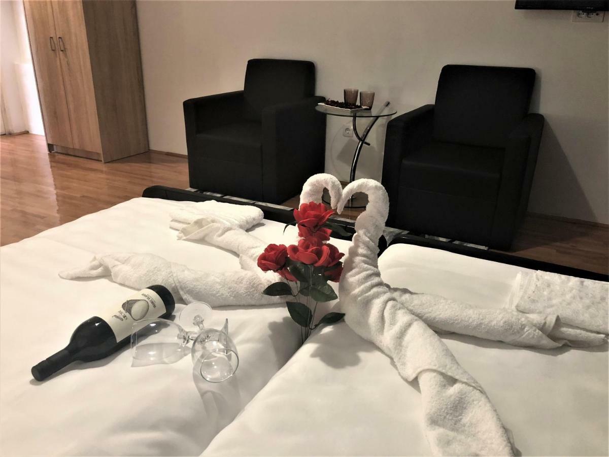 Airport Rest Apartments Belgrád Kültér fotó