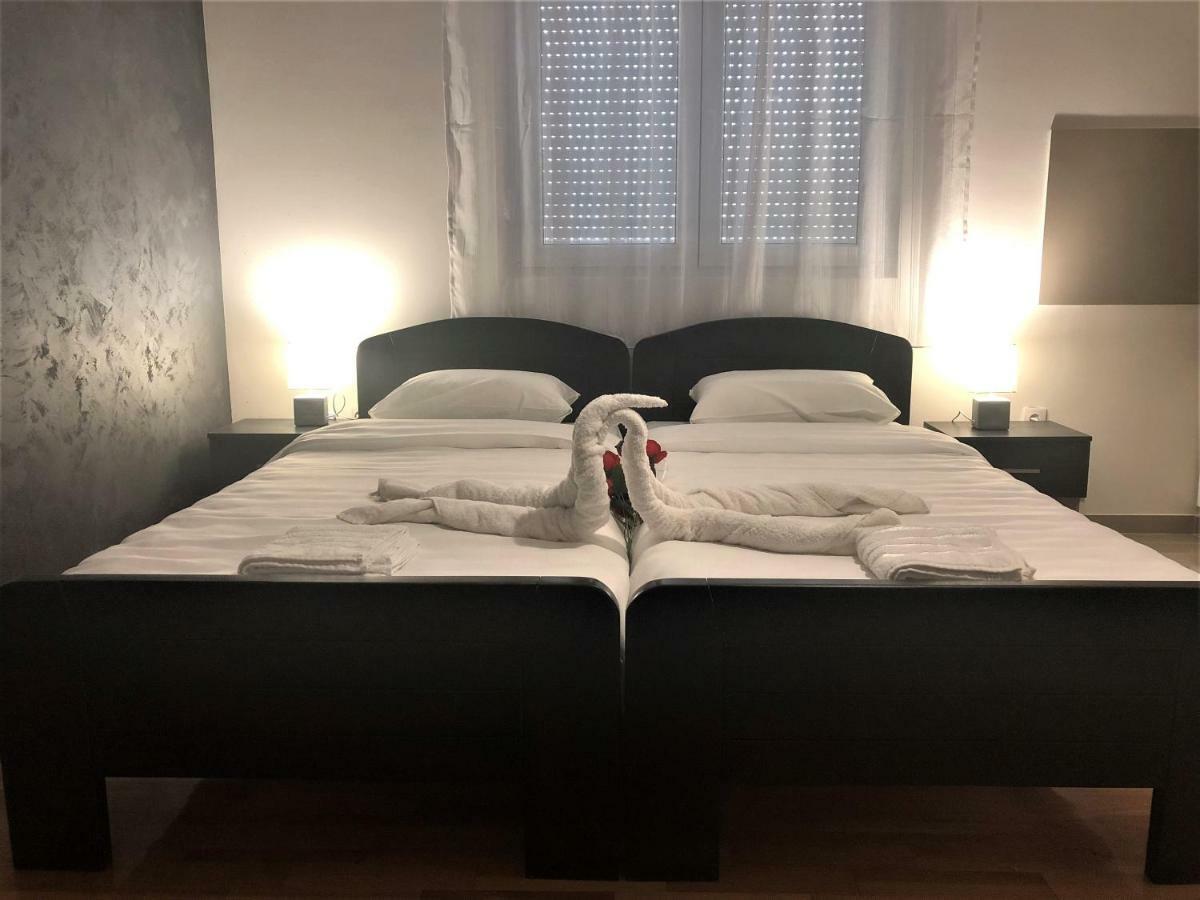 Airport Rest Apartments Belgrád Kültér fotó