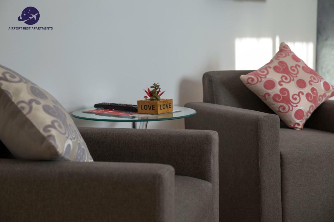 Airport Rest Apartments Belgrád Kültér fotó