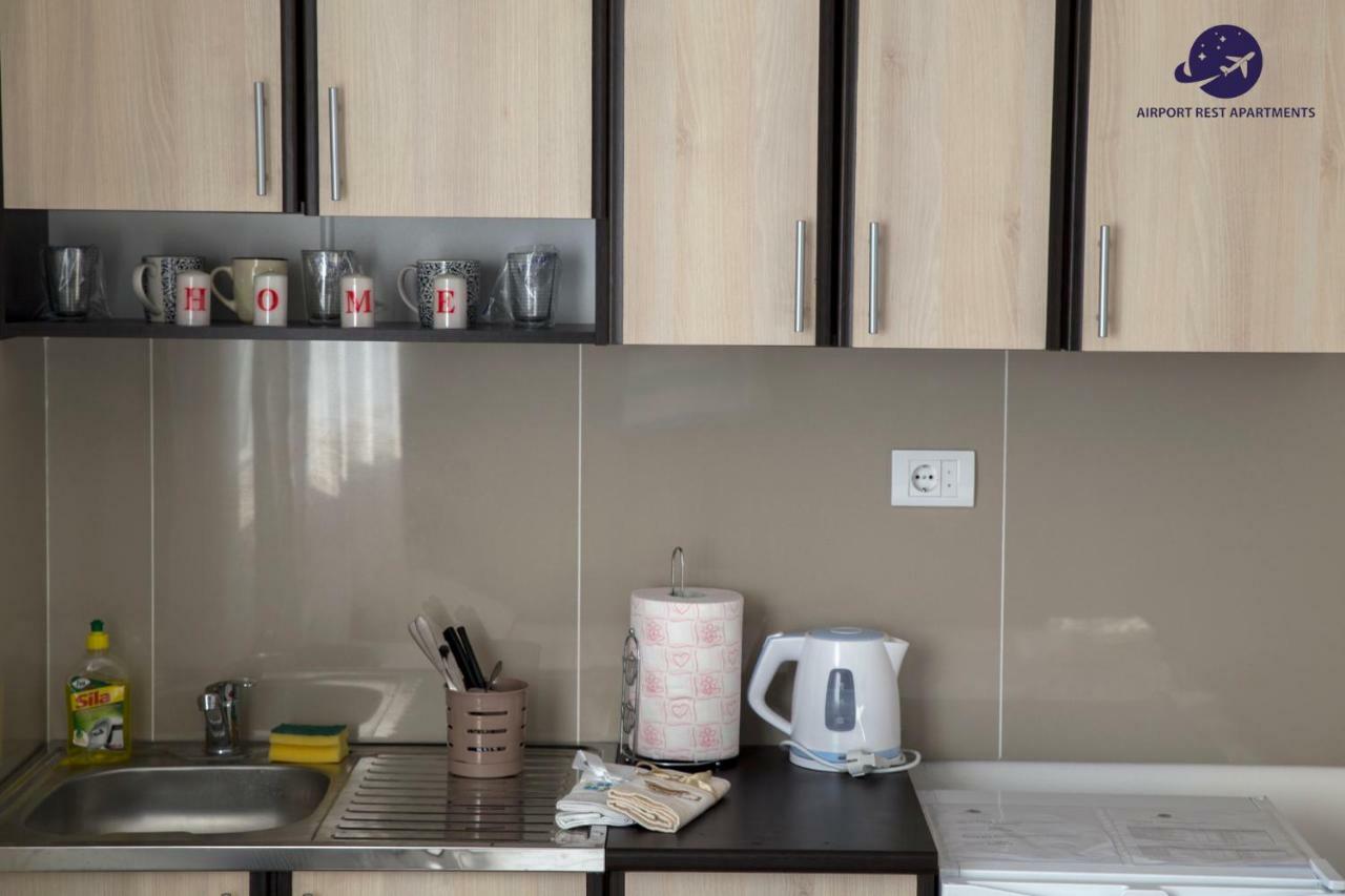 Airport Rest Apartments Belgrád Kültér fotó