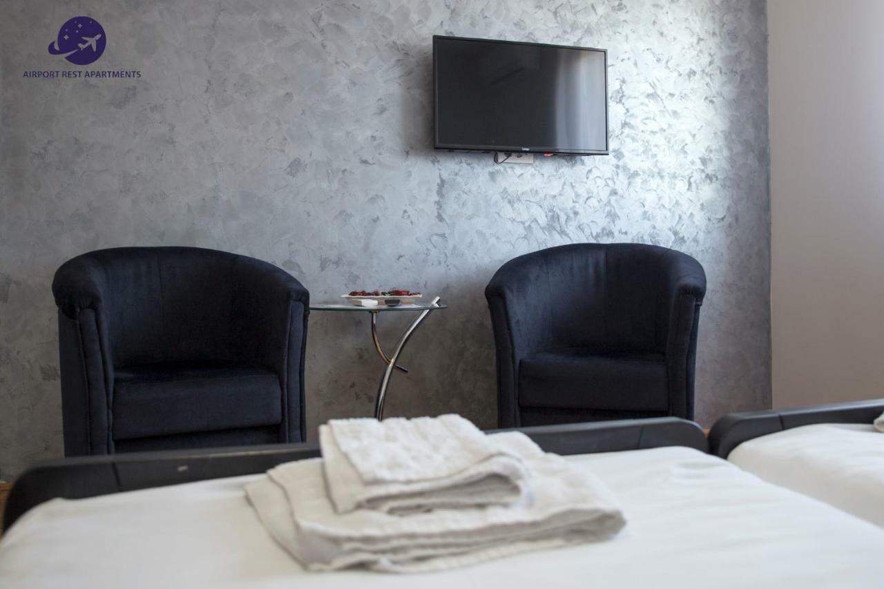 Airport Rest Apartments Belgrád Kültér fotó